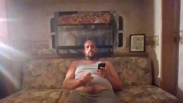 BigriskDaddy92 webcam