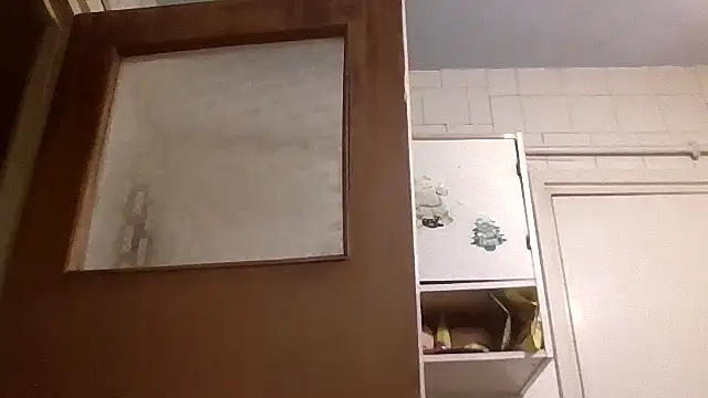 mariusica1@xh webcam