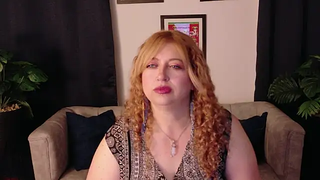 milfarlet - MilfArlet's free webcam - UK Sex Cams