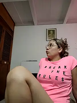 selena_gomez2 webcam