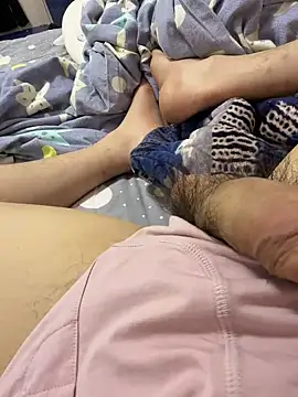 yangyang-2003 (M young) - 直播洗澡10分钟左右