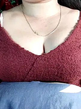 reina_fcup01 - Reina_Fcup01's free webcam