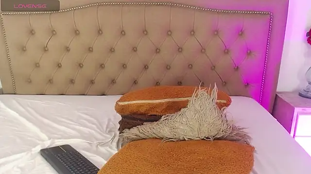 Adara_Ferrara webcam