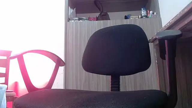 nicolle_milf1978 - Nicolle_milf1978's free webcam