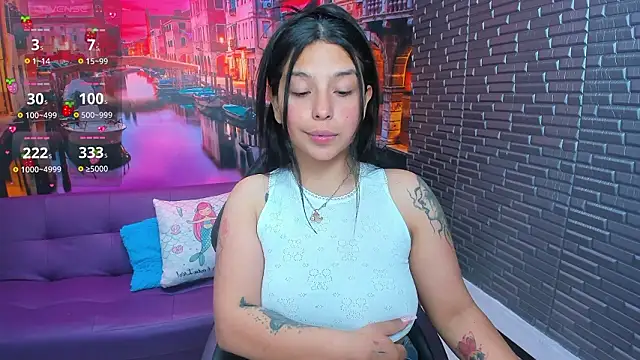 Small_naughty_ webcam