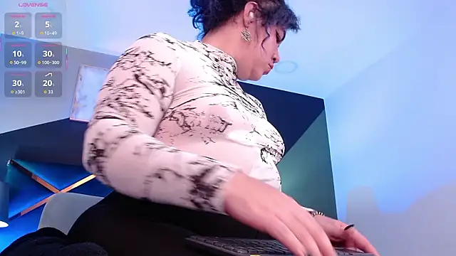 lilih_golden - Lilih_golden's free webcam - UK Sex Cams