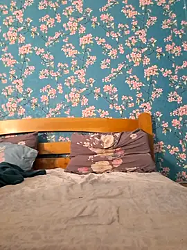 Rozaaaaforyoubigboob webcam