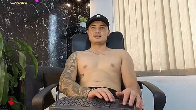 Alexander_ferre webcam