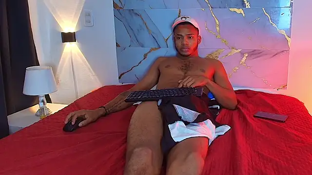 latinblack_98 - Latinblack_98's free webcam - UK Sex Cams