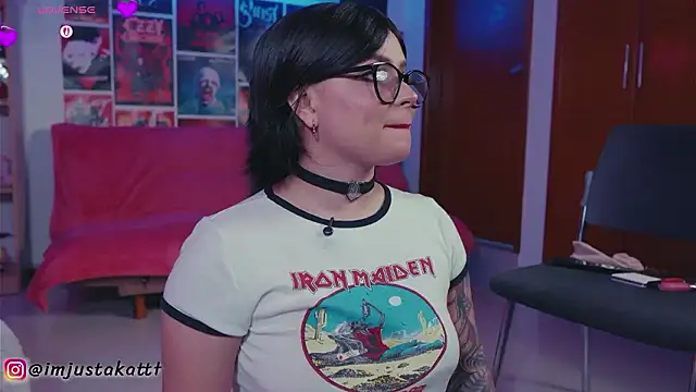 sensualkattt - Sensualkattt's free webcam - UK Sex Cams