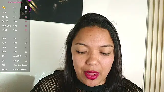 virtual_charm webcam