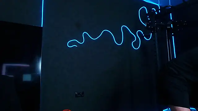 muscularjohnforuX webcam