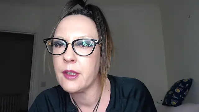 humiliatrixxxx - Humiliatrixxxx's free webcam