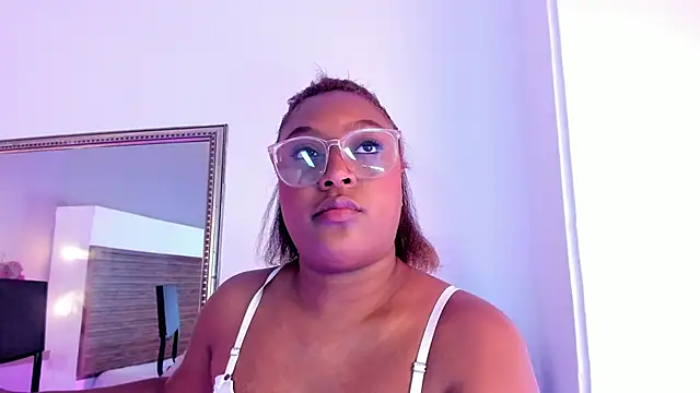 adelehottman - Adelehottman's free webcam