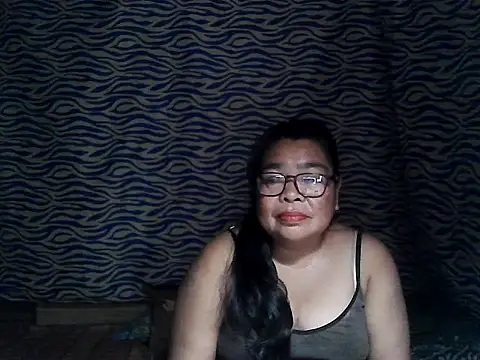 cris_tita - Cris_tita's free webcam - UK Sex Cams