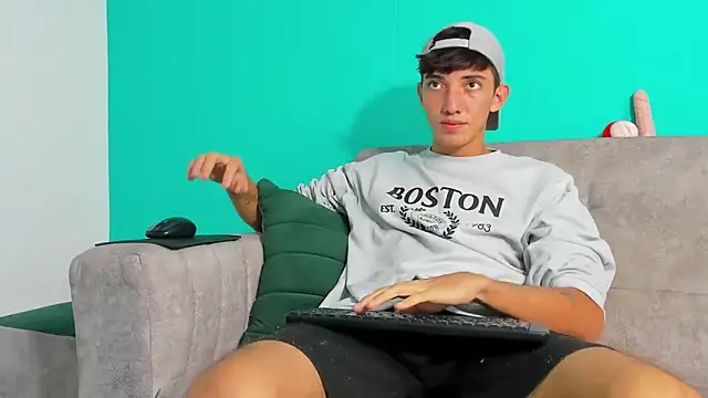 maikol_ortiz - Maikol_Ortiz's free webcam - UK Sex Cams