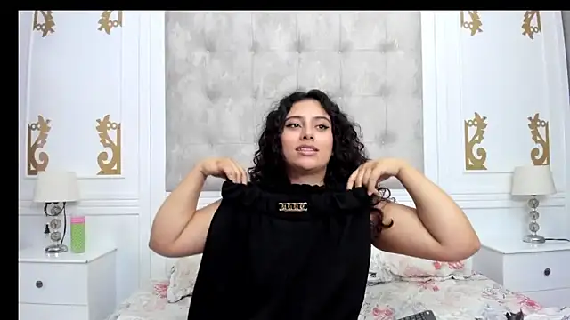 nicollwest - Nicollwest's free webcam