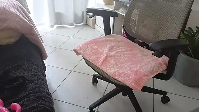 MommyLoveWetOrgasm webcam