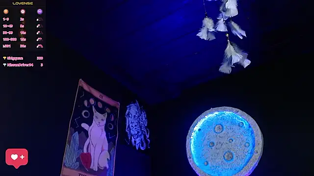 girl_intense444 webcam