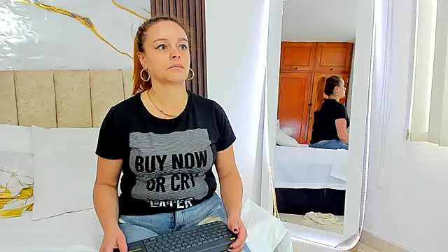 cristalwalker__ webcam