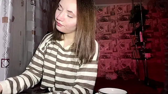 juliacurletteye - JuliaCurletteye's free webcam - UK Sex Cams