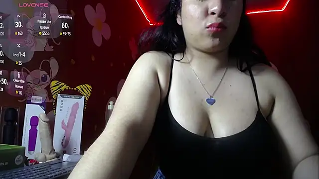 dollspicy webcam