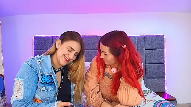 dakota_megan_69 - Dakota_Megan_69's free webcam - UK Sex Cams