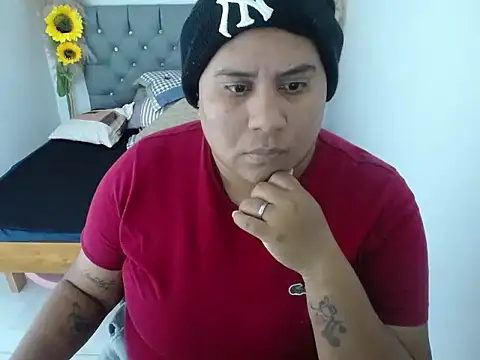 hotlesby_valery webcam