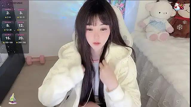 yuii-7 - Yuii-7's free webcam