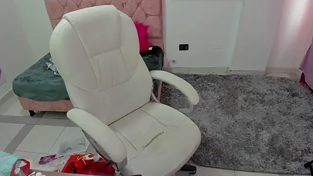 thianahorny - Thianahorny's free webcam