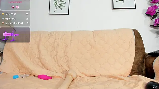 domenicaw - DomenicaW's free webcam