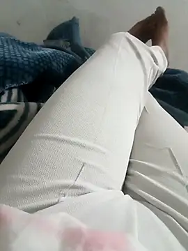 aishwarya_sunkisser webcam