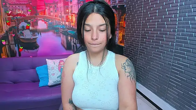 Small_naughty_ webcam