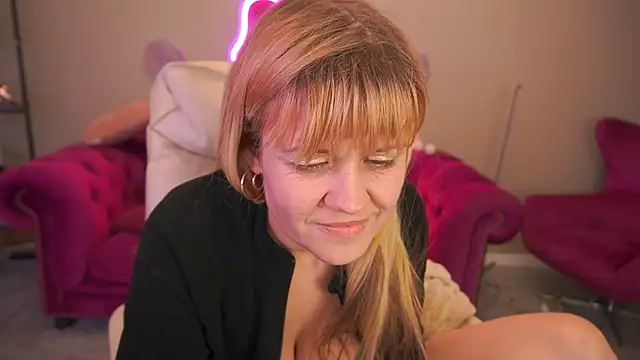 bellalapetit - BellaLaPetit's free webcam