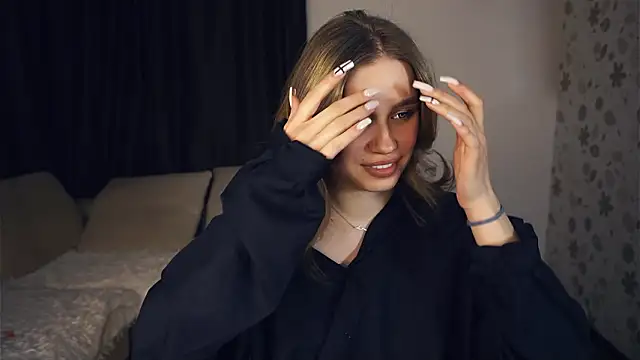 earthastinett - EarthaStinett's free webcam