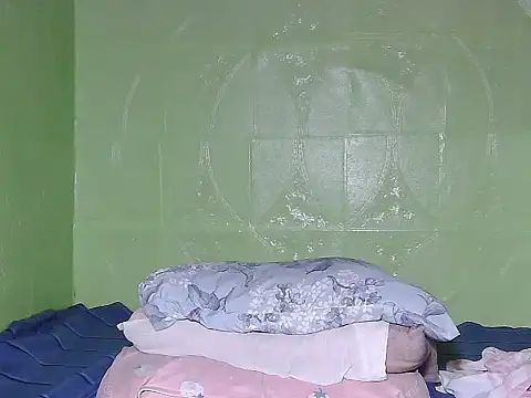 kiarra_69 - Kiarra_69's free webcam