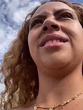 Chloe_Leaozinho webcam