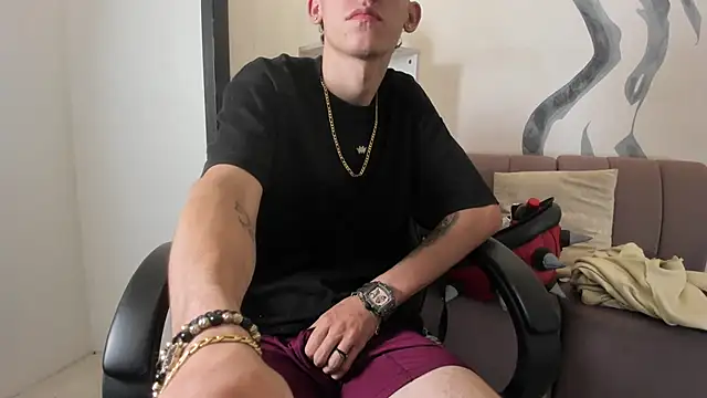 Preview of mikebenefleck_01