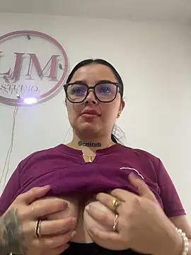 Mia__Bloom webcam
