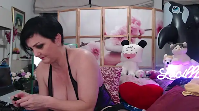 lucillabollente webcam