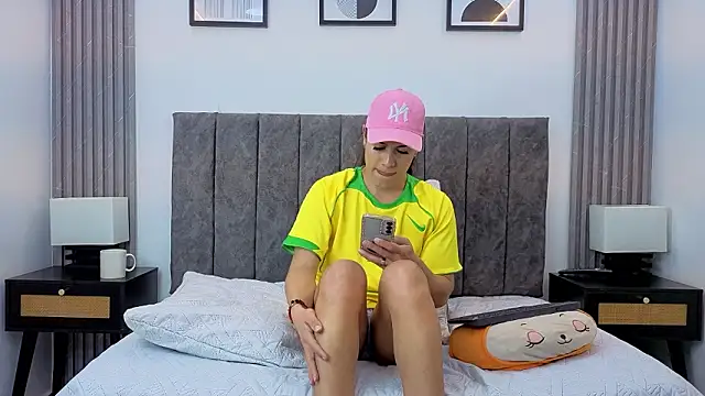 luciana_ortiz1 - Luciana_Ortiz1's free webcam