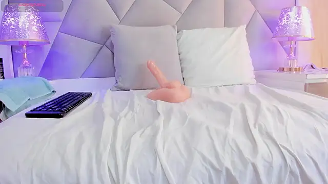 sussyross - SussyRoss's free webcam