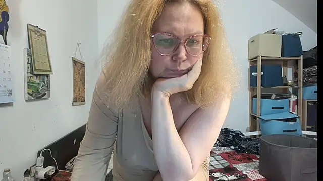 switchlorenx - Switchlorenx's free webcam