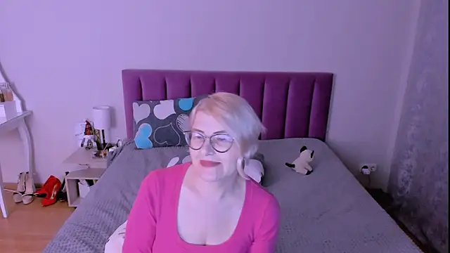 sabrinamacmarren webcam