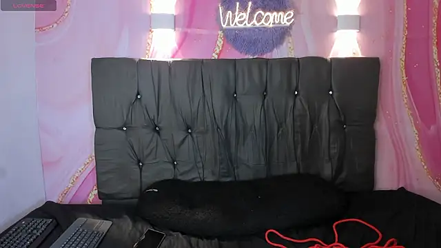 Blair_BigTits webcam