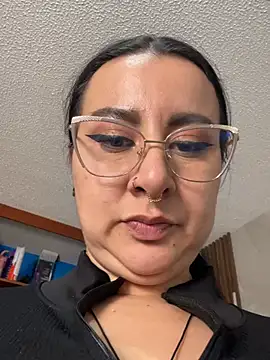 abril_luv - Abril_Luv's free webcam