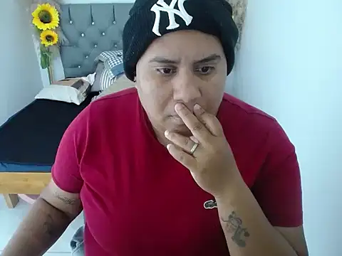 hotlesby_valery webcam