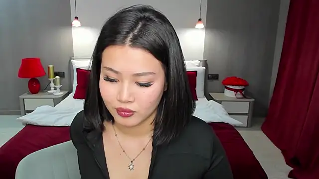 Brunette_Charm webcam