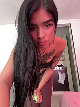 nicky_angelyc webcam