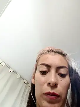 tefannyy_ - Tefannyy_'s free webcam